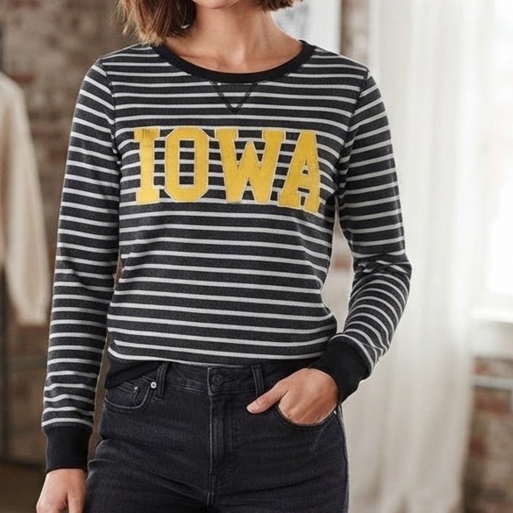 Victoria's Secret PINK Iowa Hawkeyes Striped Sweatshirt Black White Medium Y2K